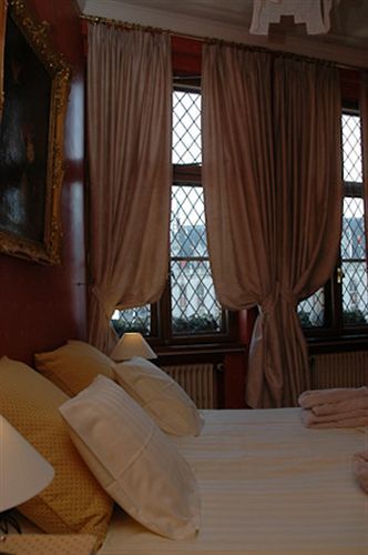 Huyze Maene Bruges